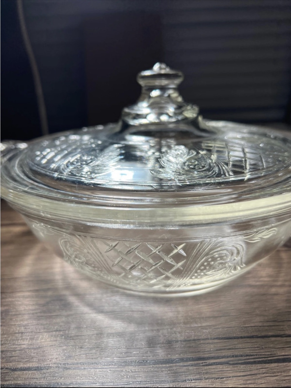 Vintage Pyrex (embossed designs casserole covered dish )